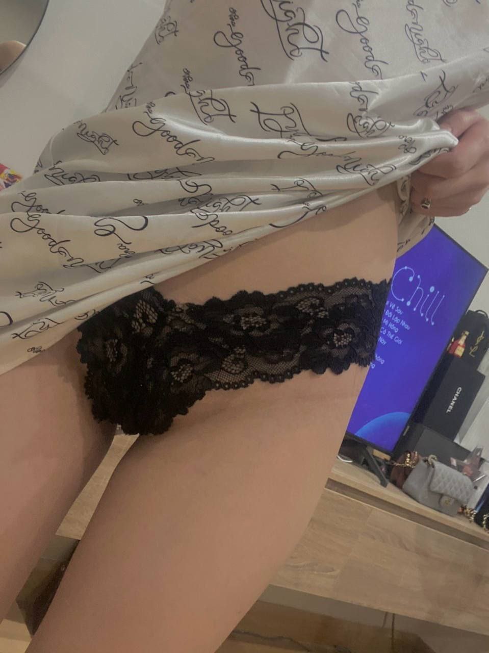 Nhật ký đụ của karen yuzuriha, cô nàng có body bốc lửa