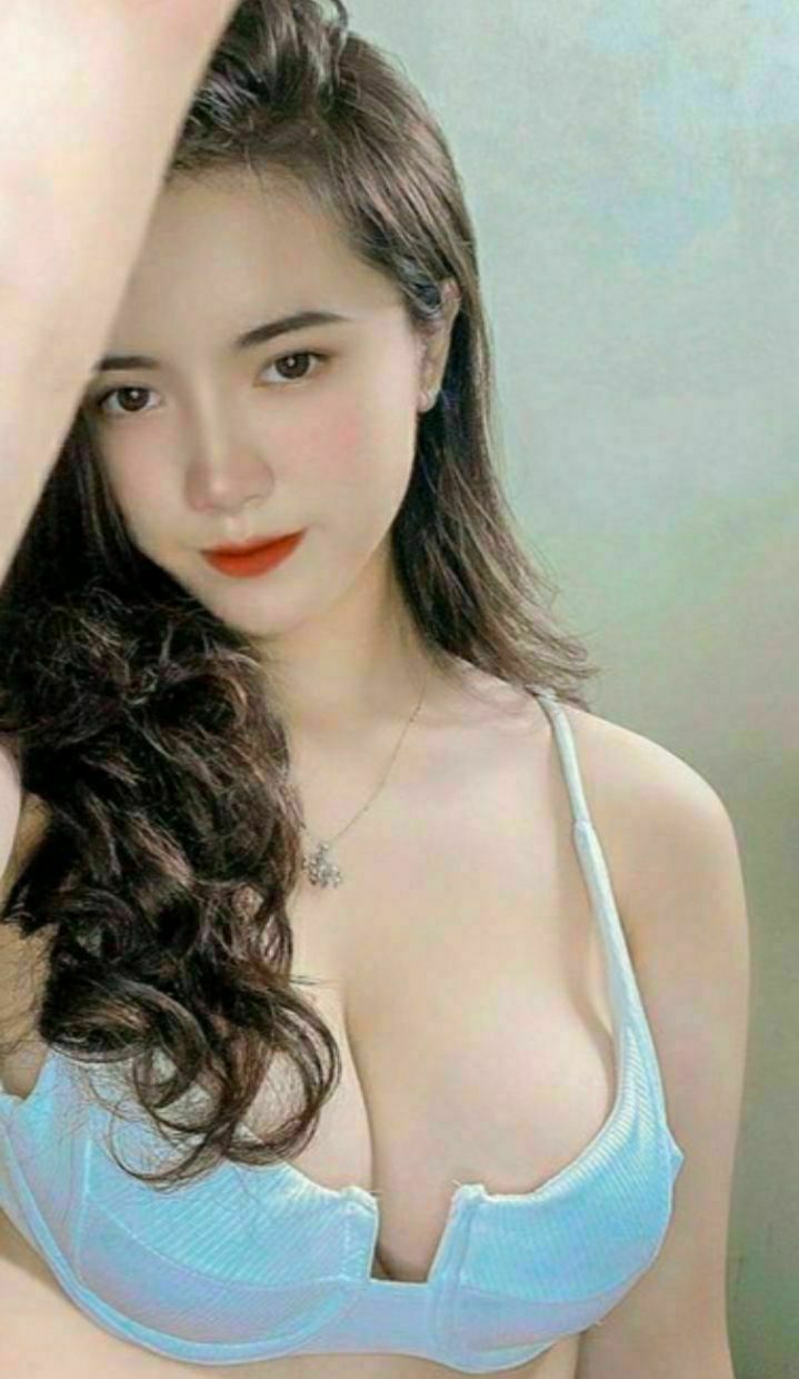 Anh tiền bối quan hệ em thư ký chân dài sexy